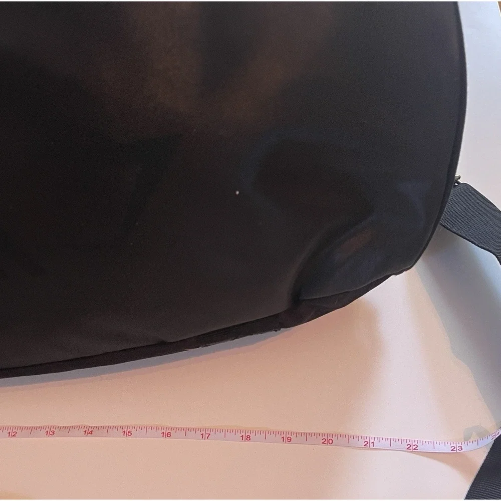 Gymshark Black Duffle Back Shoulder Adjustable Strap Capsule Classic Pockets